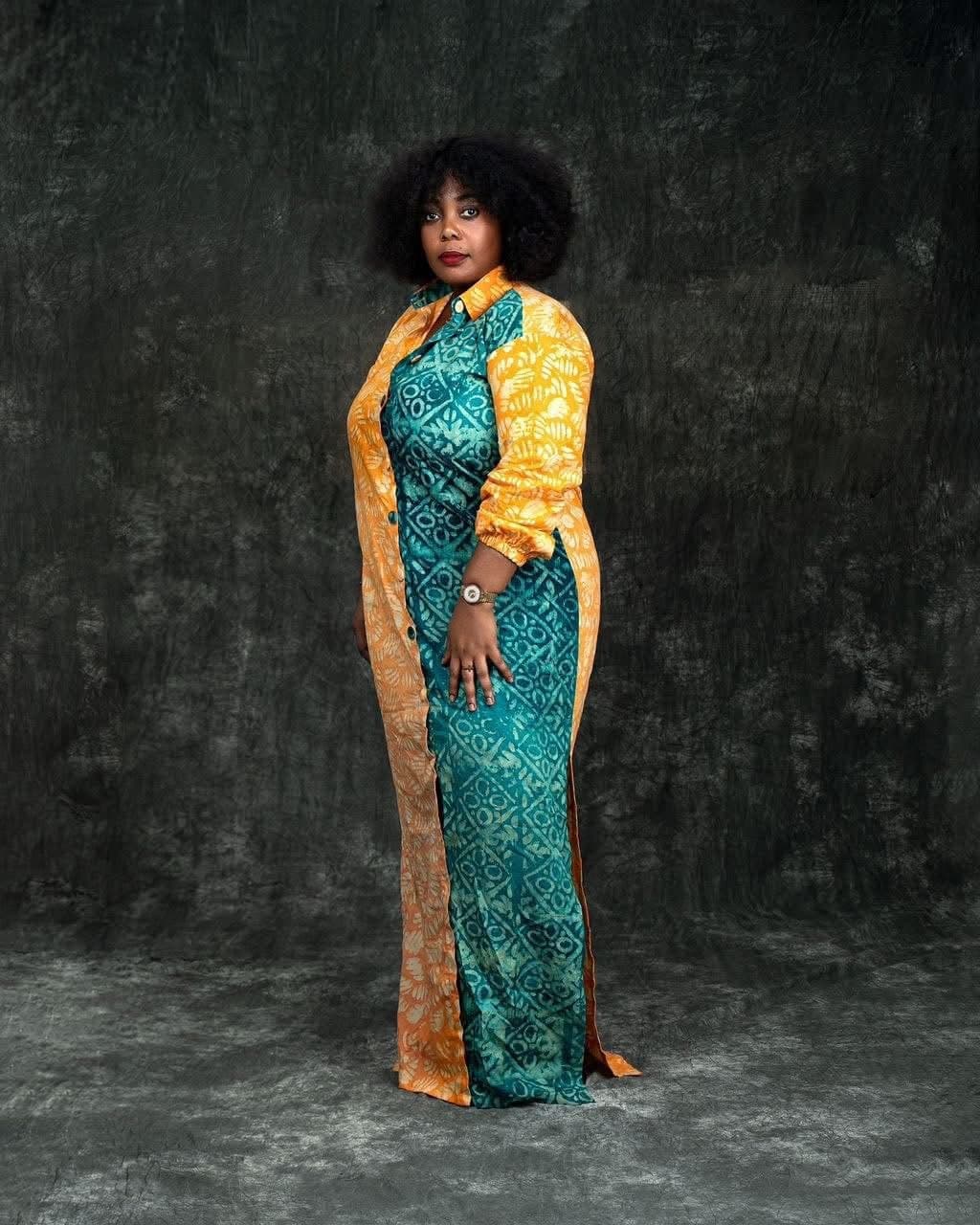 Robe Savane — Batik bogolan · émeraude & orange brûlé