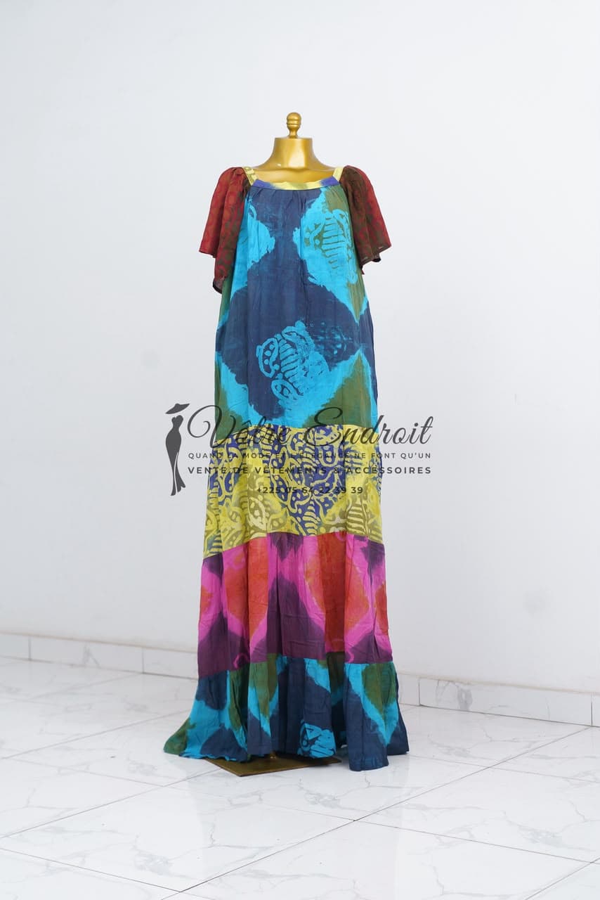 Pièce NZ06 — Boubou tunique · bordeaux, bleu & jaune, motifs tribaux